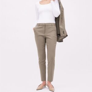 RW & Co Mid-Rise Slim-Leg Signature Pant